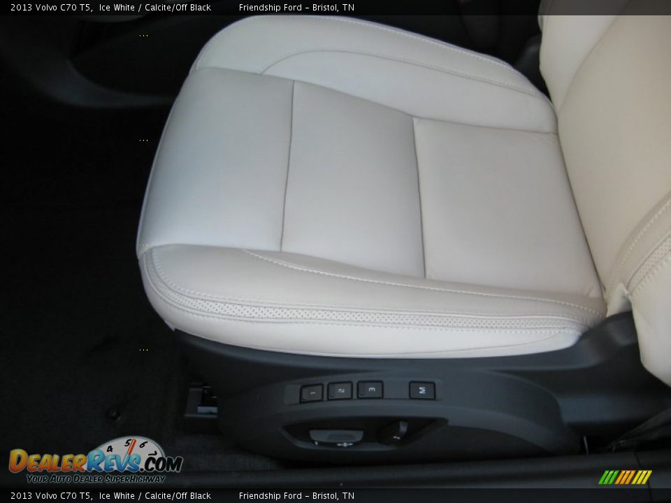 Front Seat of 2013 Volvo C70 T5 Photo #17