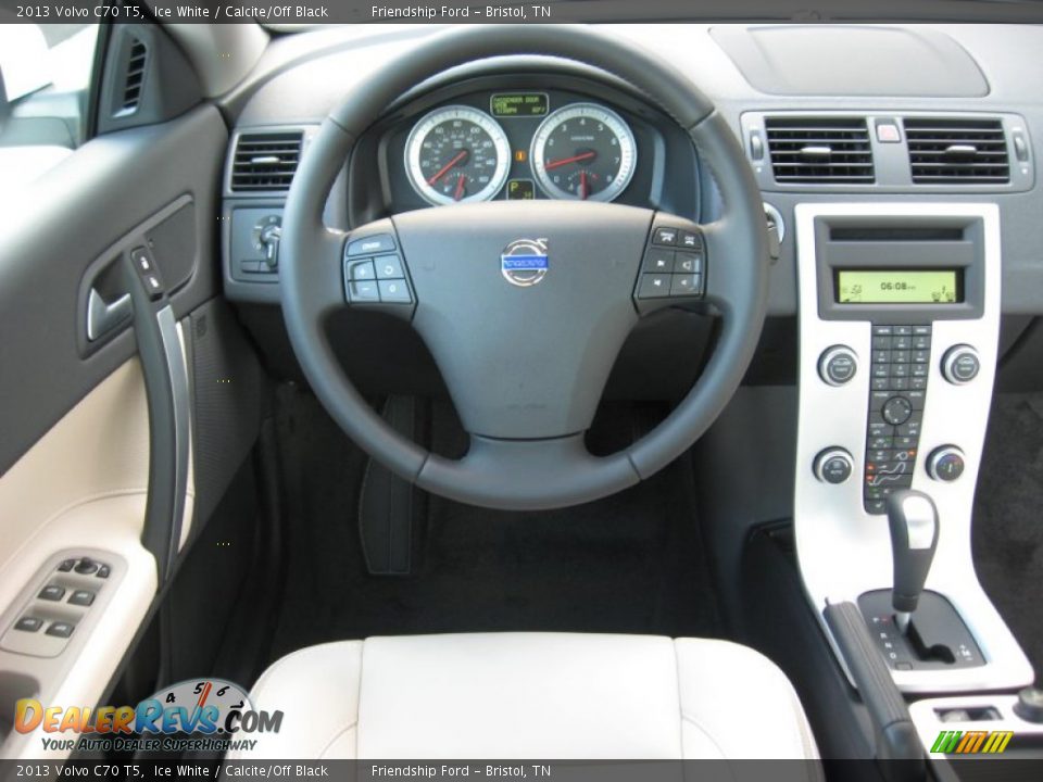 Dashboard of 2013 Volvo C70 T5 Photo #24