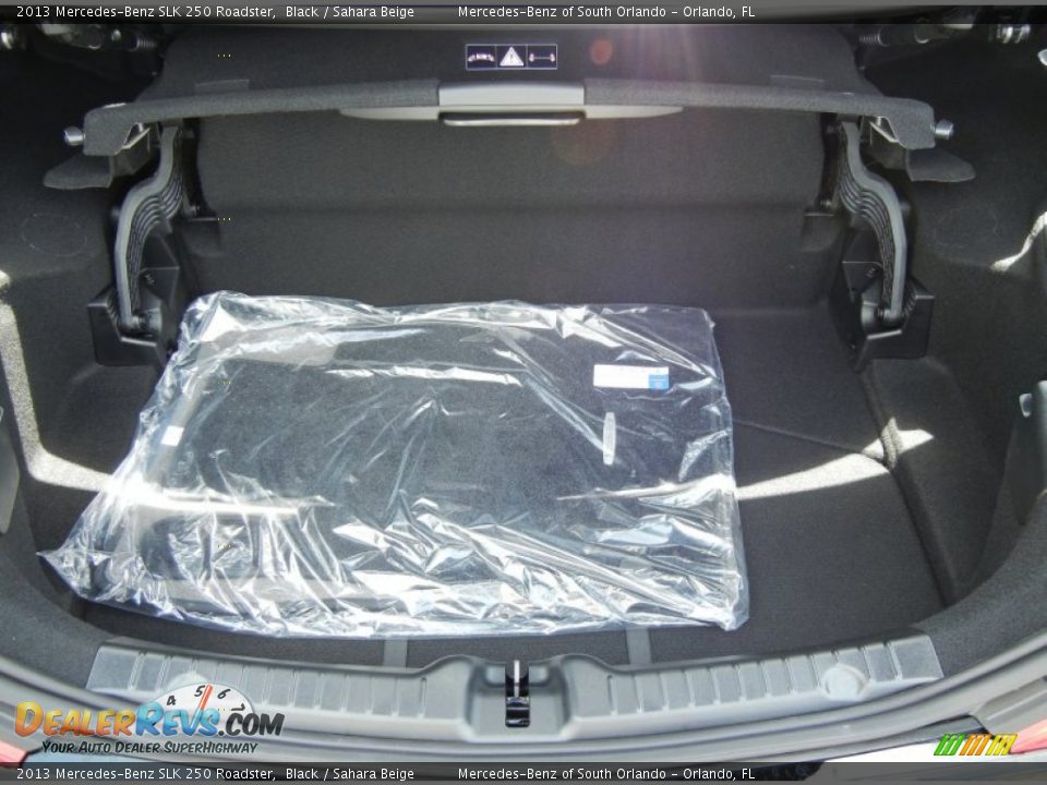 2013 Mercedes-Benz SLK 250 Roadster Black / Sahara Beige Photo #10