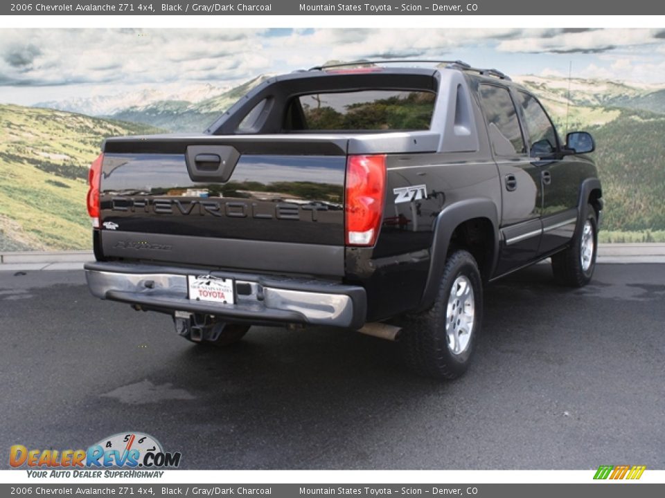 2006 Chevrolet Avalanche Z71 4x4 Black / Gray/Dark Charcoal Photo #3