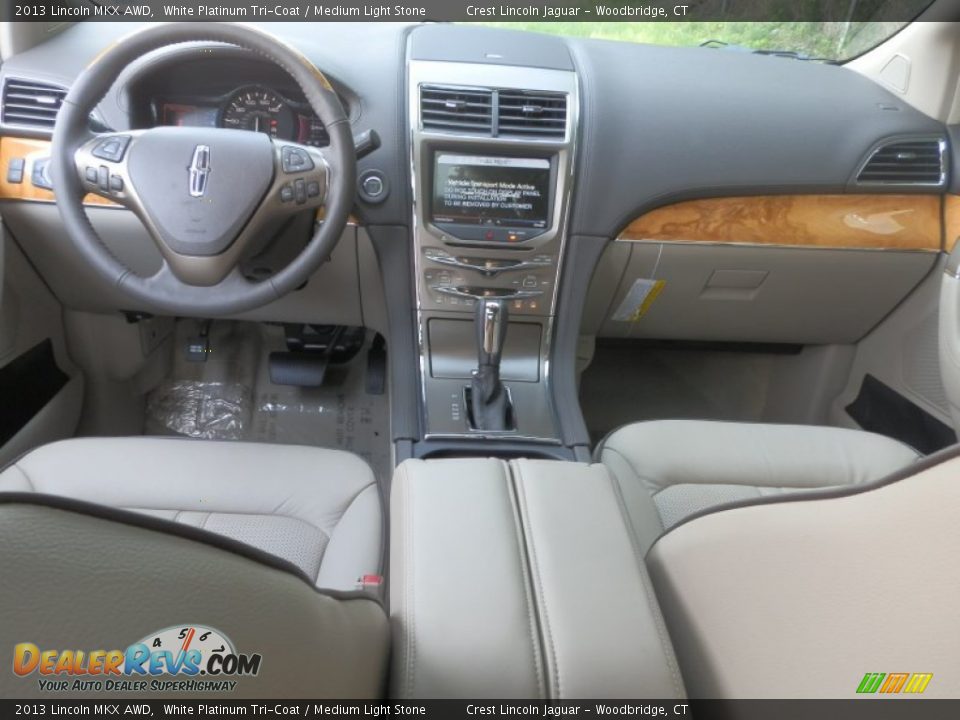 Dashboard of 2013 Lincoln MKX AWD Photo #11