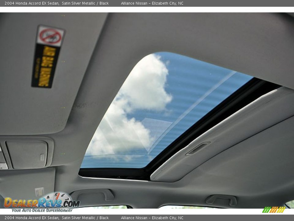 2004 Honda Accord EX Sedan Satin Silver Metallic / Black Photo #7