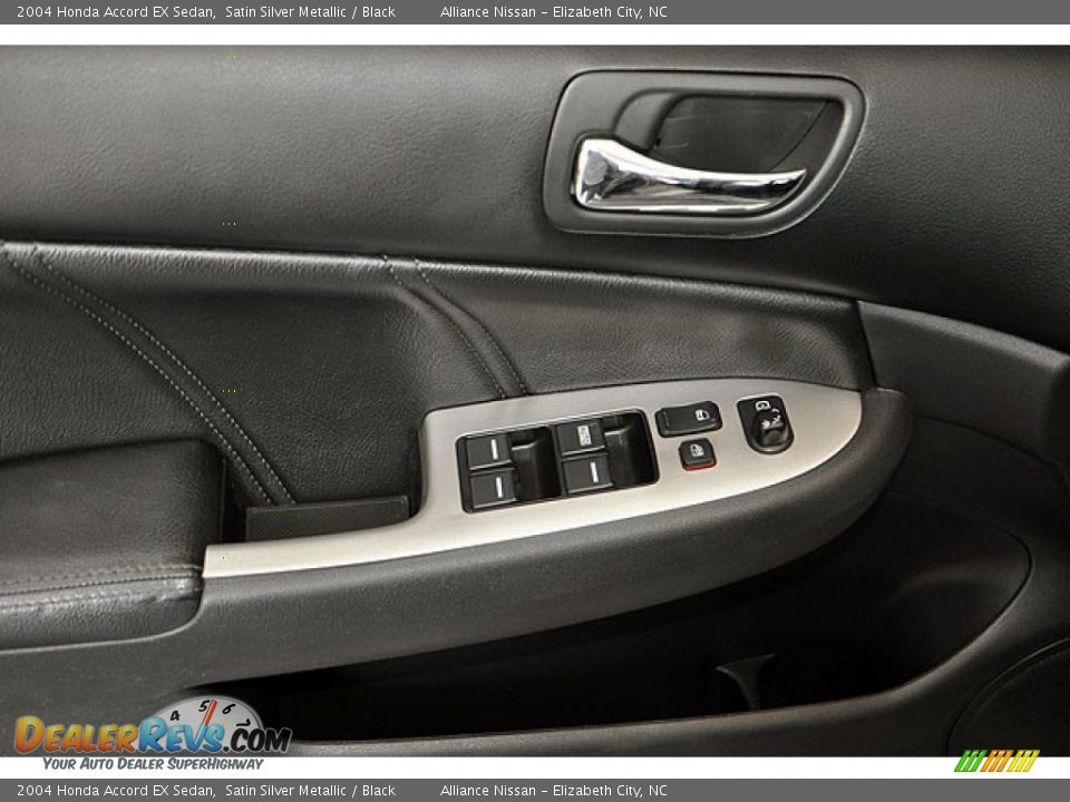 2004 Honda Accord EX Sedan Satin Silver Metallic / Black Photo #8