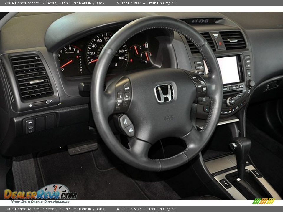 2004 Honda Accord EX Sedan Satin Silver Metallic / Black Photo #11