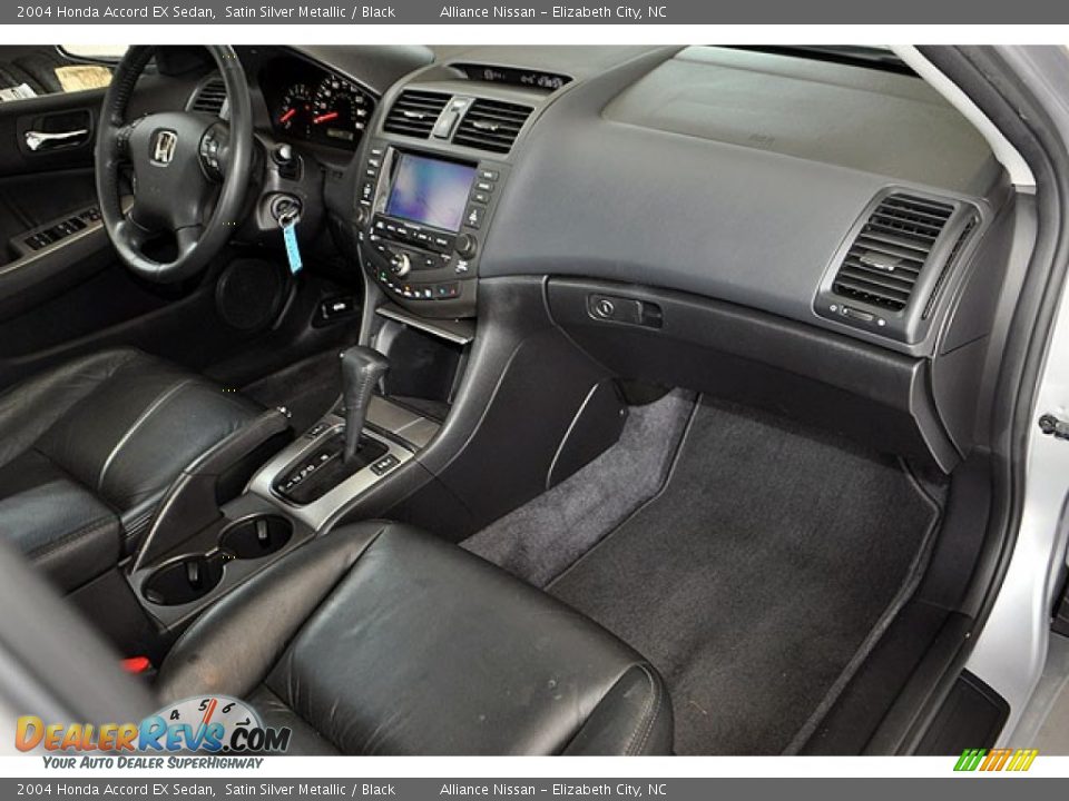2004 Honda Accord EX Sedan Satin Silver Metallic / Black Photo #19