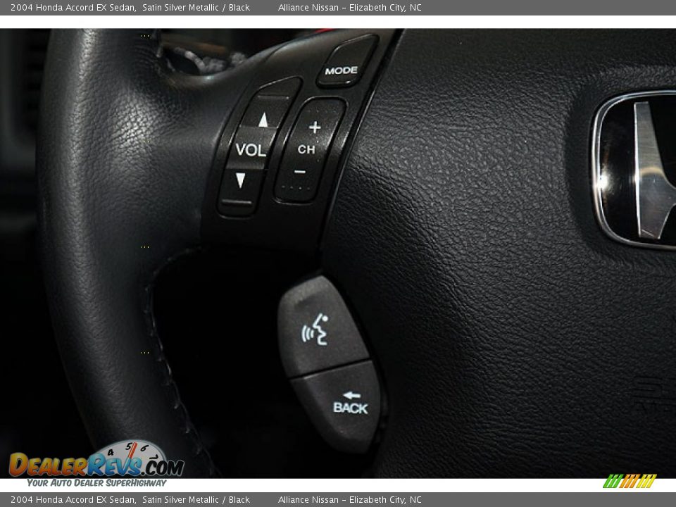 2004 Honda Accord EX Sedan Satin Silver Metallic / Black Photo #22