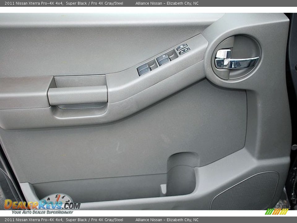 2011 Nissan Xterra Pro-4X 4x4 Super Black / Pro 4X Gray/Steel Photo #8