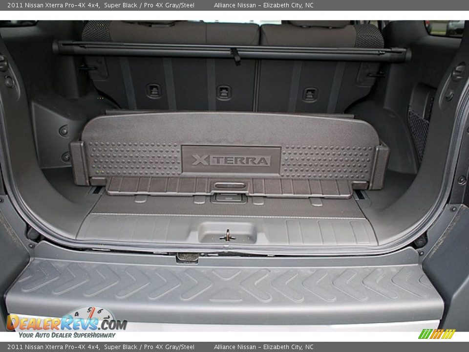 2011 Nissan Xterra Pro-4X 4x4 Super Black / Pro 4X Gray/Steel Photo #12