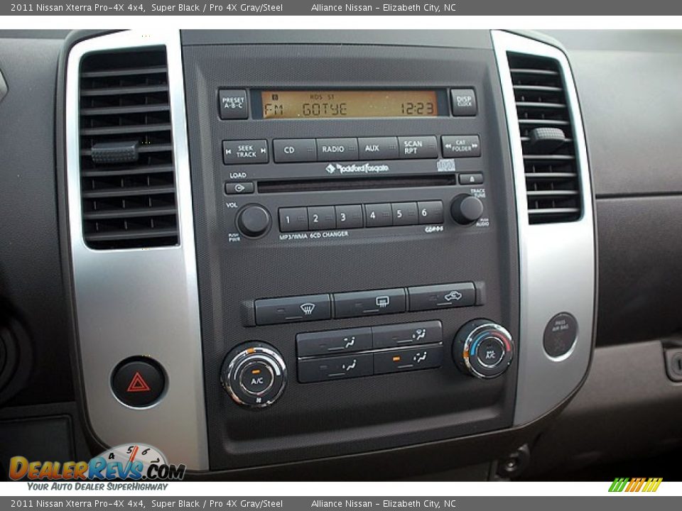 2011 Nissan Xterra Pro-4X 4x4 Super Black / Pro 4X Gray/Steel Photo #17