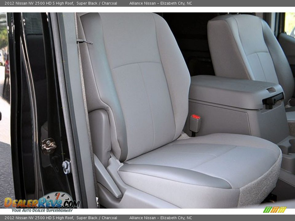 2012 Nissan NV 2500 HD S High Roof Super Black / Charcoal Photo #10