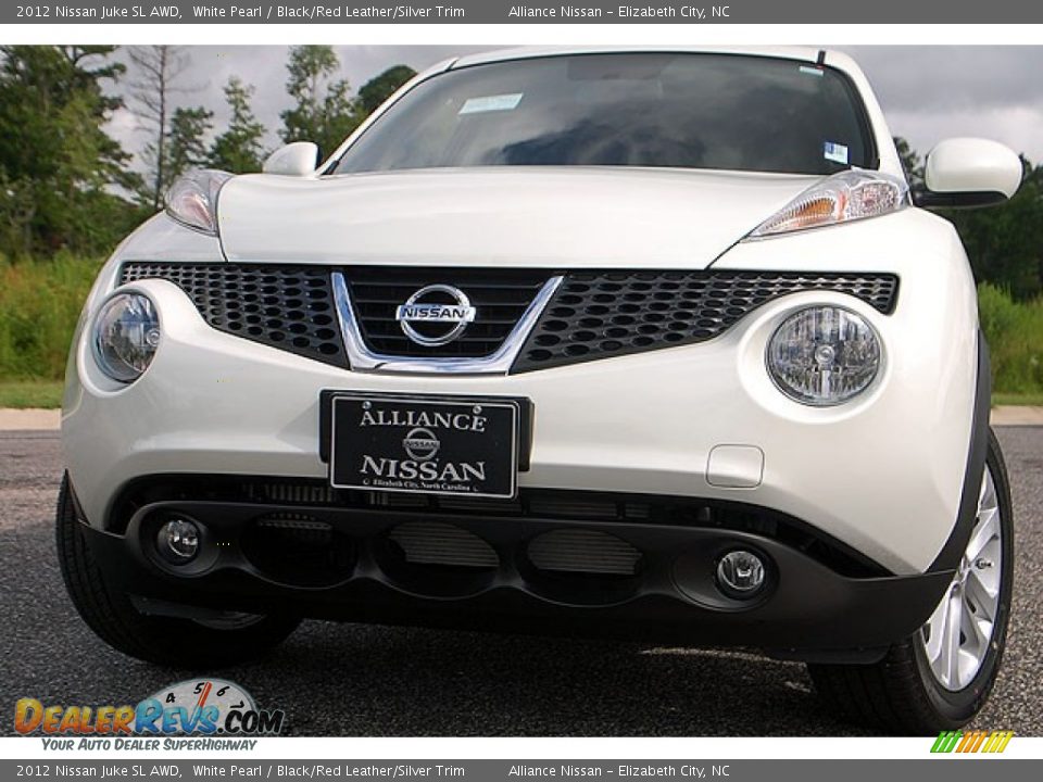 2012 Nissan Juke SL AWD White Pearl / Black/Red Leather/Silver Trim Photo #3