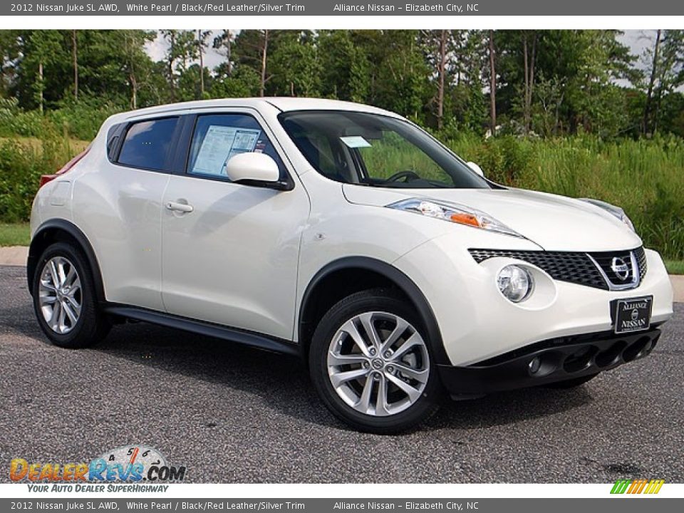 2012 Nissan Juke SL AWD White Pearl / Black/Red Leather/Silver Trim Photo #6