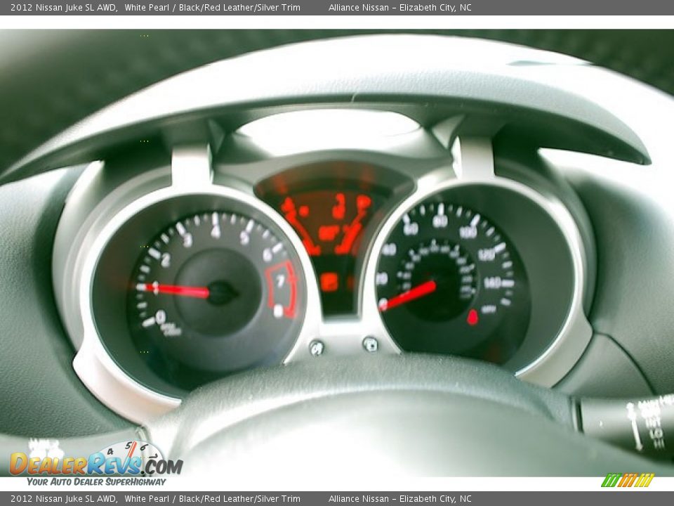 2012 Nissan Juke SL AWD White Pearl / Black/Red Leather/Silver Trim Photo #8