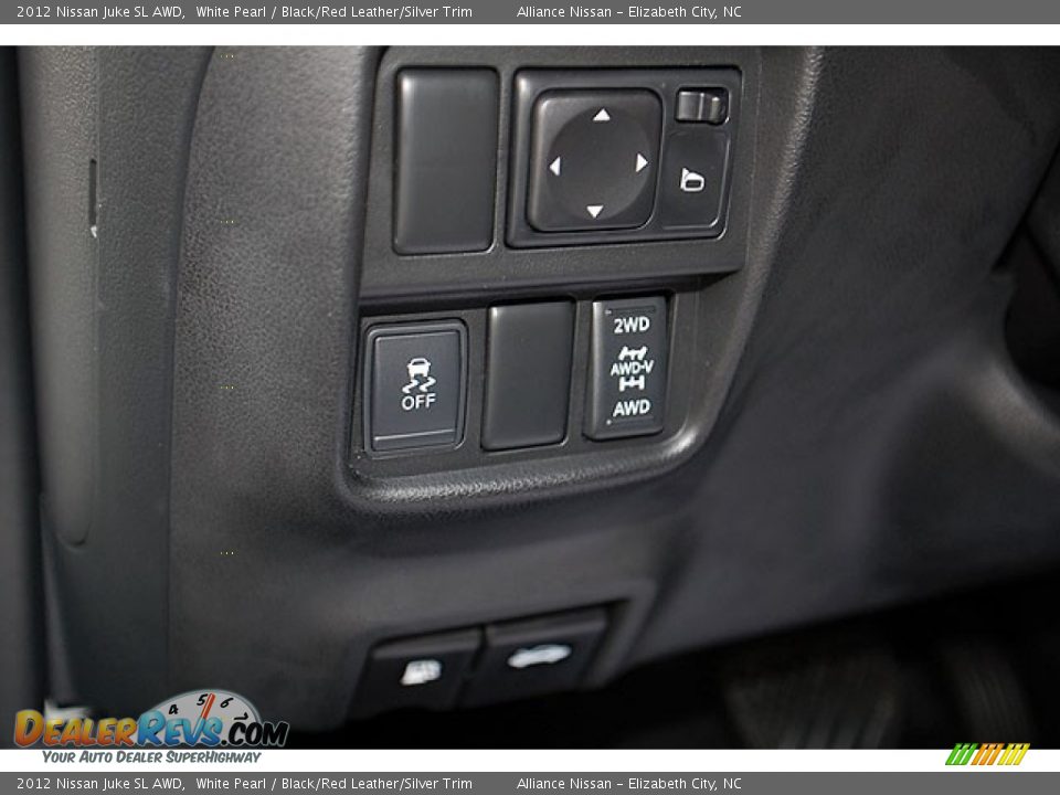 2012 Nissan Juke SL AWD White Pearl / Black/Red Leather/Silver Trim Photo #10