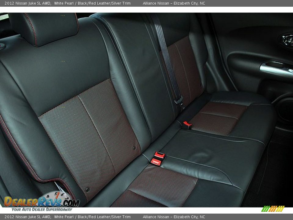 2012 Nissan Juke SL AWD White Pearl / Black/Red Leather/Silver Trim Photo #21