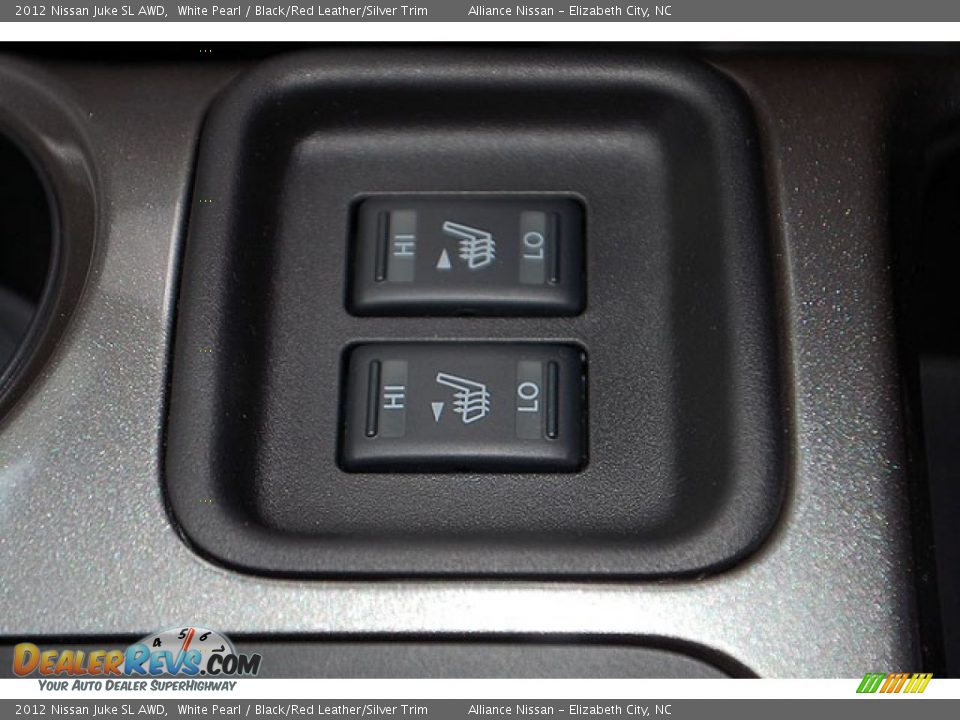 2012 Nissan Juke SL AWD White Pearl / Black/Red Leather/Silver Trim Photo #23
