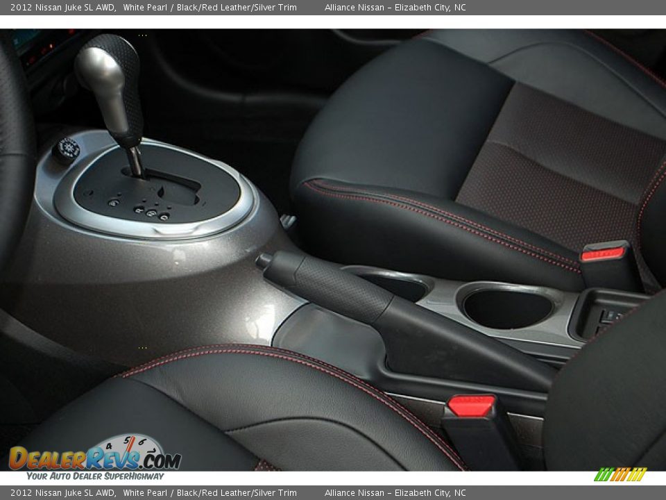 2012 Nissan Juke SL AWD White Pearl / Black/Red Leather/Silver Trim Photo #24