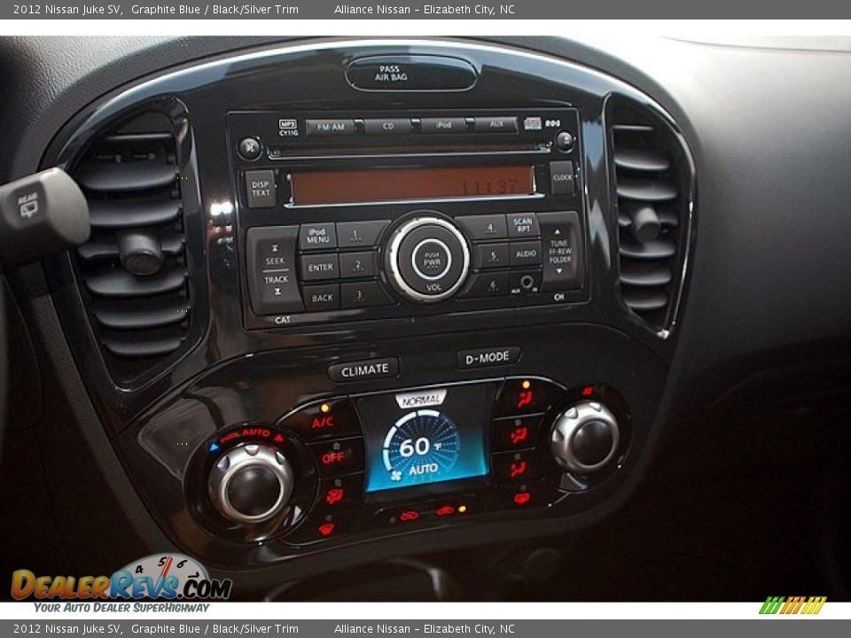 2012 Nissan Juke SV Graphite Blue / Black/Silver Trim Photo #14
