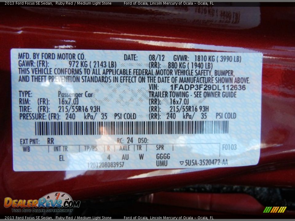 2013 Ford Focus SE Sedan Ruby Red / Medium Light Stone Photo #12