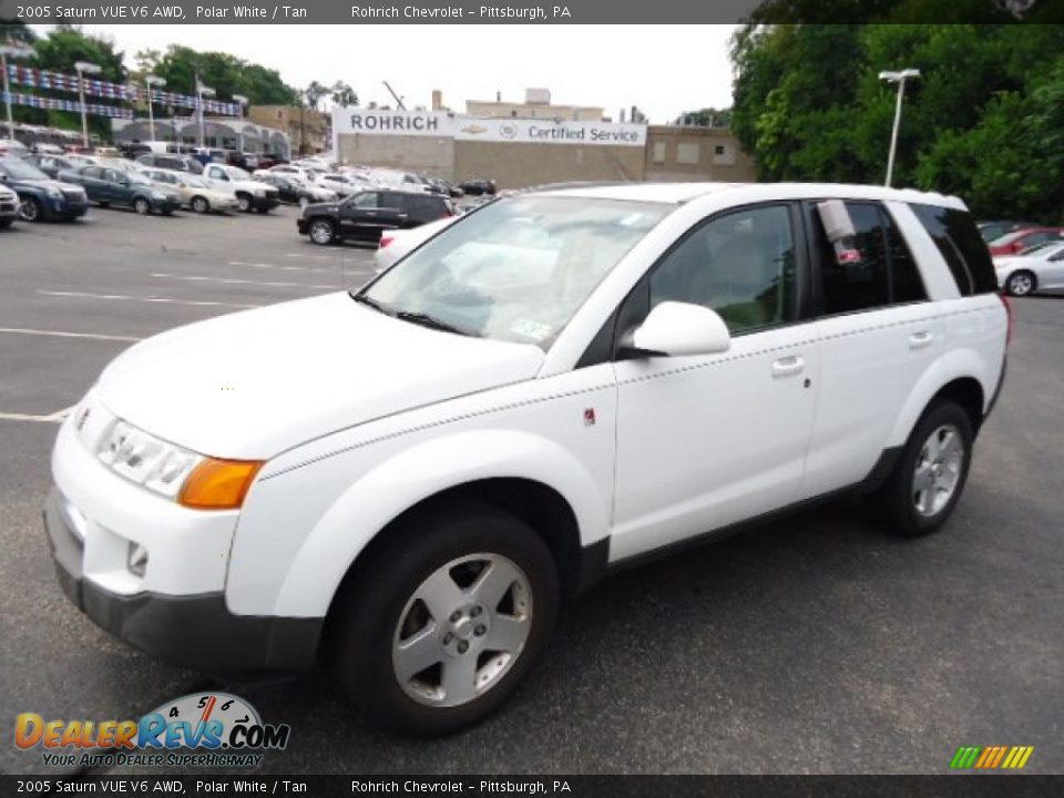 2005 Saturn VUE V6 AWD Polar White / Tan Photo #2