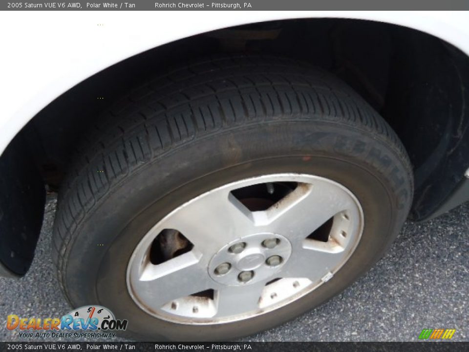2005 Saturn VUE V6 AWD Polar White / Tan Photo #8