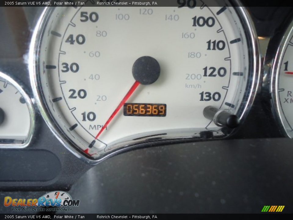 2005 Saturn VUE V6 AWD Polar White / Tan Photo #9