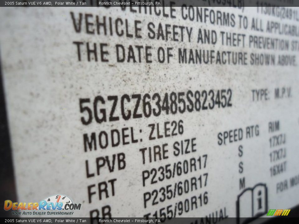 2005 Saturn VUE V6 AWD Polar White / Tan Photo #20