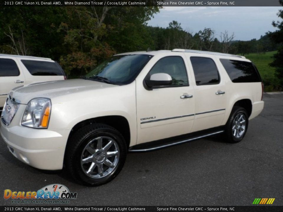 2013 GMC Yukon XL Denali AWD White Diamond Tricoat / Cocoa/Light Cashmere Photo #4