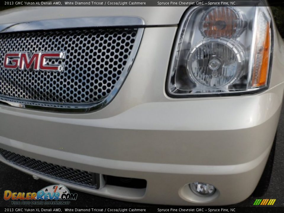 2013 GMC Yukon XL Denali AWD White Diamond Tricoat / Cocoa/Light Cashmere Photo #9
