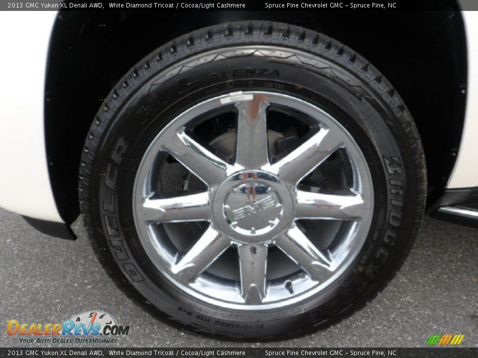 2013 GMC Yukon XL Denali AWD White Diamond Tricoat / Cocoa/Light Cashmere Photo #10