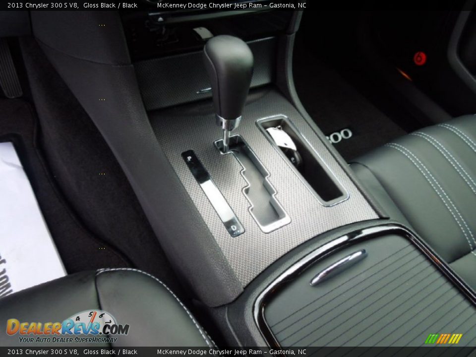 2013 Chrysler 300 S V8 Shifter Photo #11