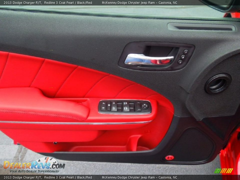 Door Panel of 2013 Dodge Charger R/T Photo #10
