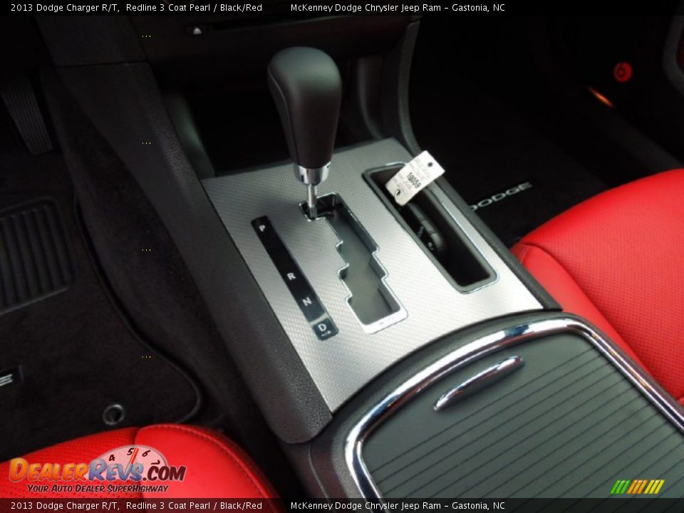 2013 Dodge Charger R/T Shifter Photo #11