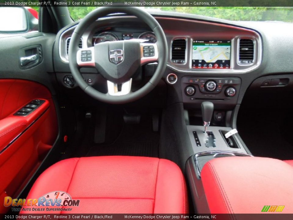 Dashboard of 2013 Dodge Charger R/T Photo #19