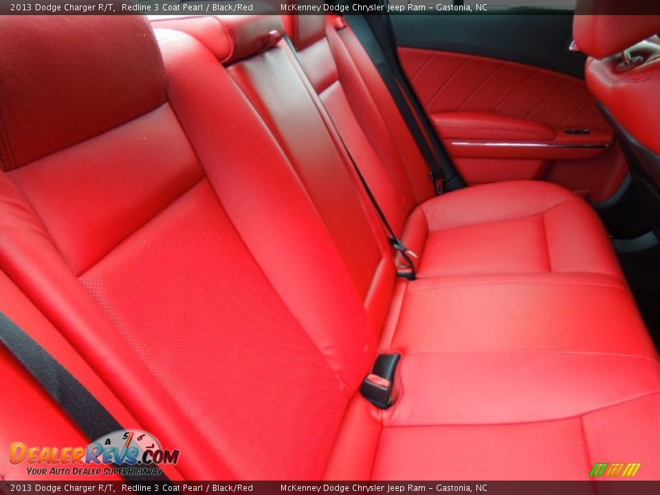 Rear Seat of 2013 Dodge Charger R/T Photo #23