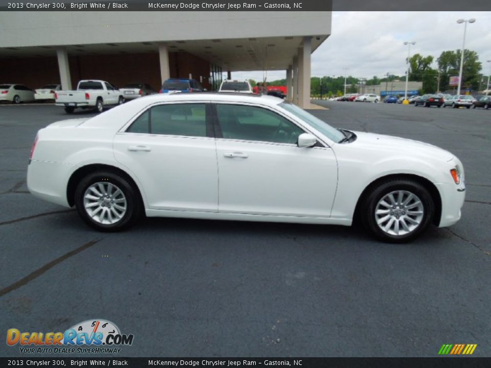 2013 Chrysler 300 Bright White / Black Photo #4