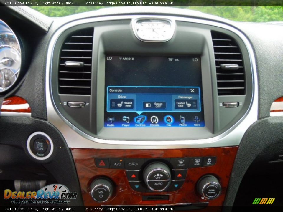 Controls of 2013 Chrysler 300  Photo #15