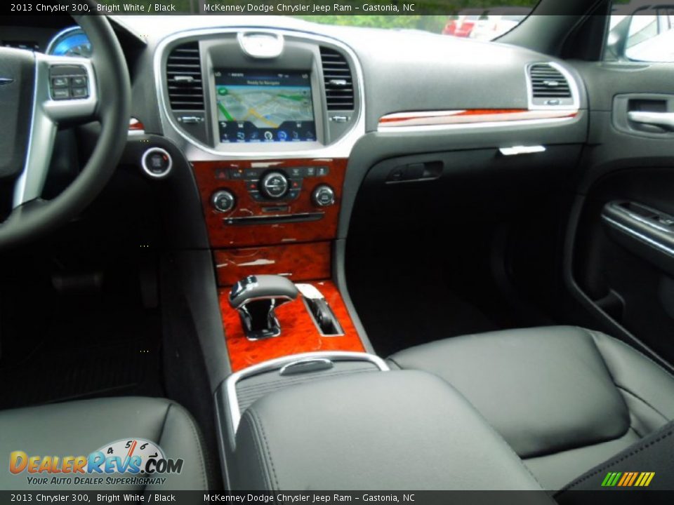 2013 Chrysler 300 Bright White / Black Photo #20