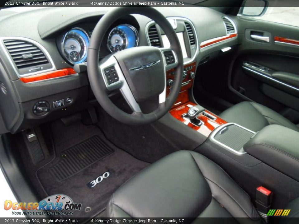 Black Interior - 2013 Chrysler 300  Photo #28
