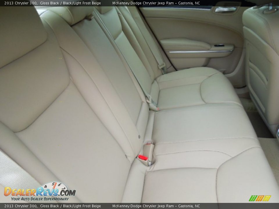 Rear Seat of 2013 Chrysler 300  Photo #21