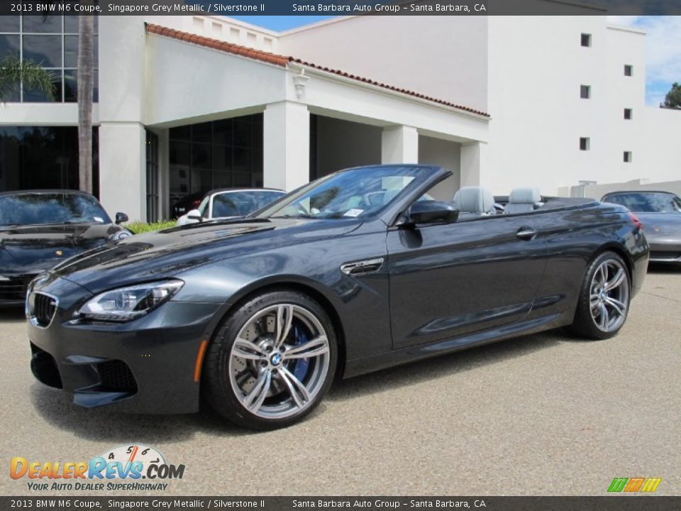 Front 3/4 View of 2013 BMW M6 Coupe Photo #5