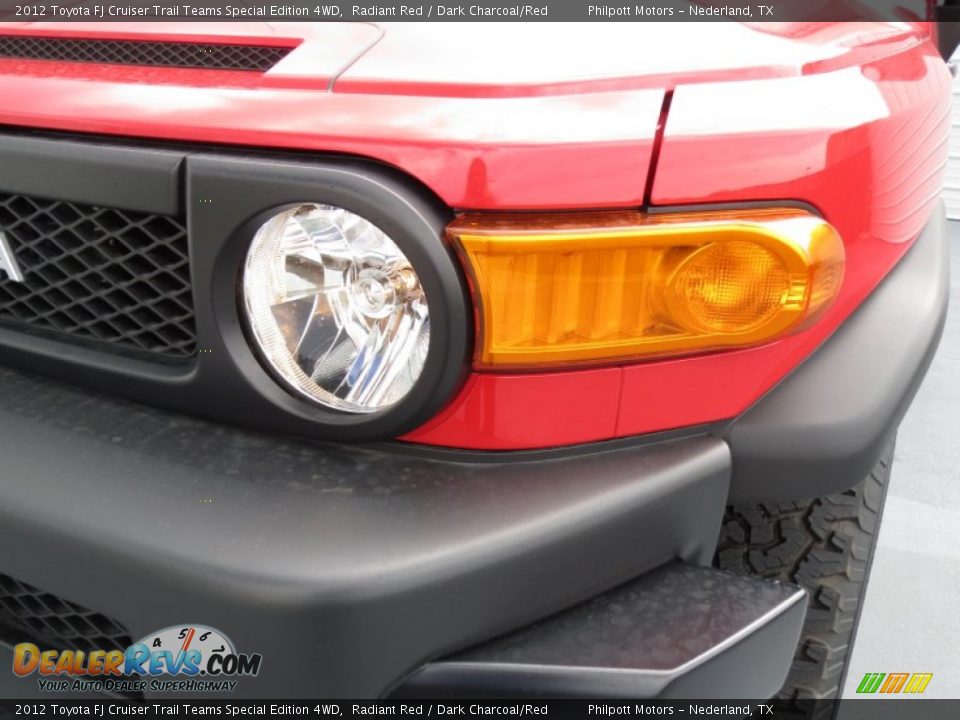 2012 Toyota FJ Cruiser Trail Teams Special Edition 4WD Radiant Red / Dark Charcoal/Red Photo #8