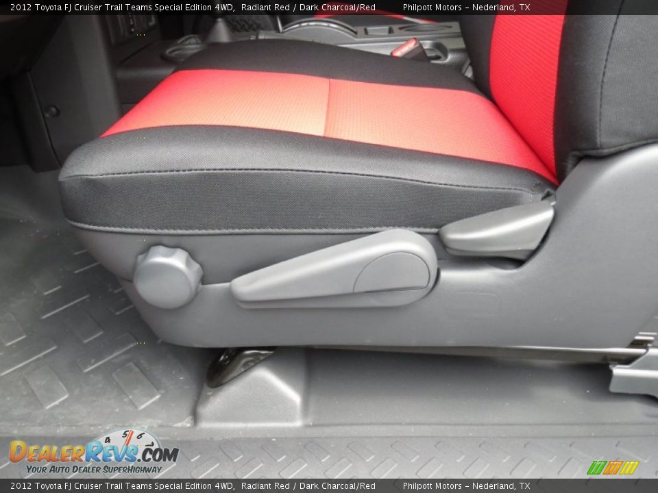 2012 Toyota FJ Cruiser Trail Teams Special Edition 4WD Radiant Red / Dark Charcoal/Red Photo #24