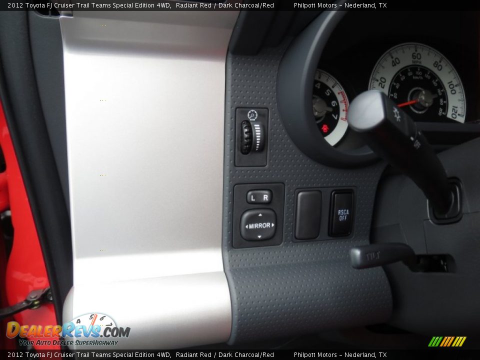 Controls of 2012 Toyota FJ Cruiser Trail Teams Special Edition 4WD Photo #34
