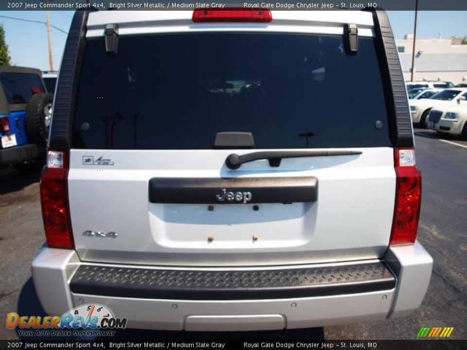 2007 Jeep Commander Sport 4x4 Bright Silver Metallic / Medium Slate Gray Photo #5