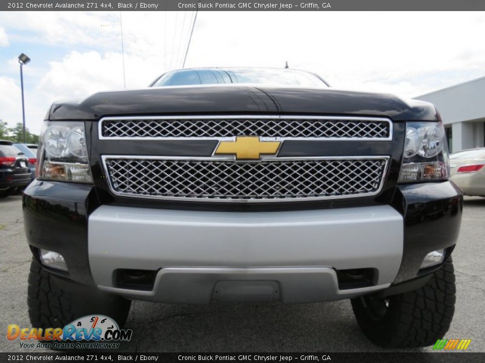 2012 Chevrolet Avalanche Z71 4x4 Black / Ebony Photo #2