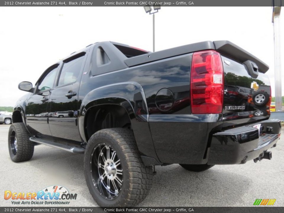 2012 Chevrolet Avalanche Z71 4x4 Black / Ebony Photo #5