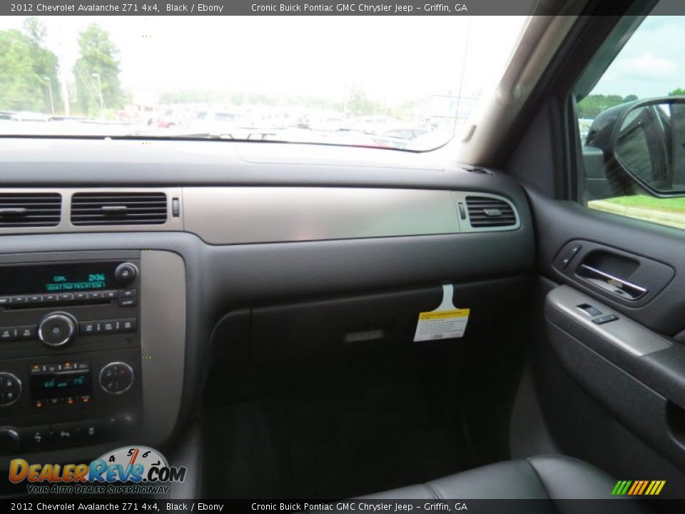 2012 Chevrolet Avalanche Z71 4x4 Black / Ebony Photo #19