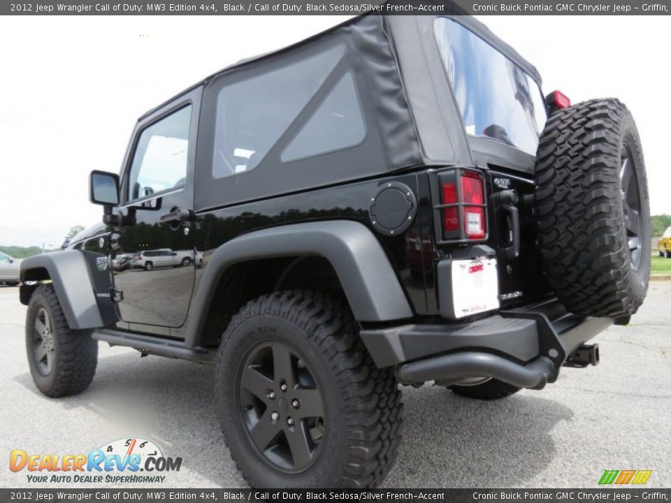 2012 Jeep Wrangler Call of Duty: MW3 Edition 4x4 Black / Call of Duty: Black Sedosa/Silver French-Accent Photo #5