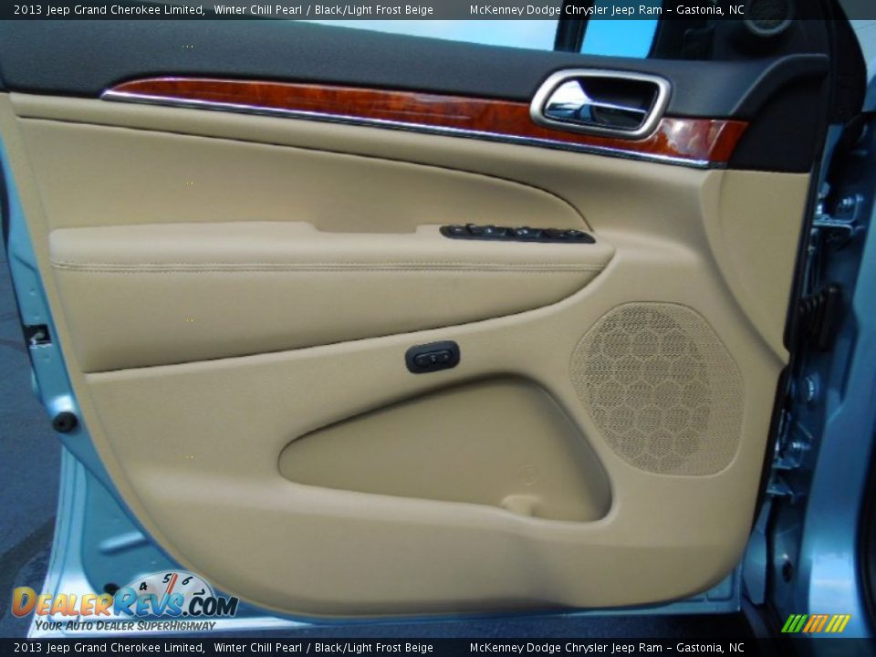 Door Panel of 2013 Jeep Grand Cherokee Limited Photo #10